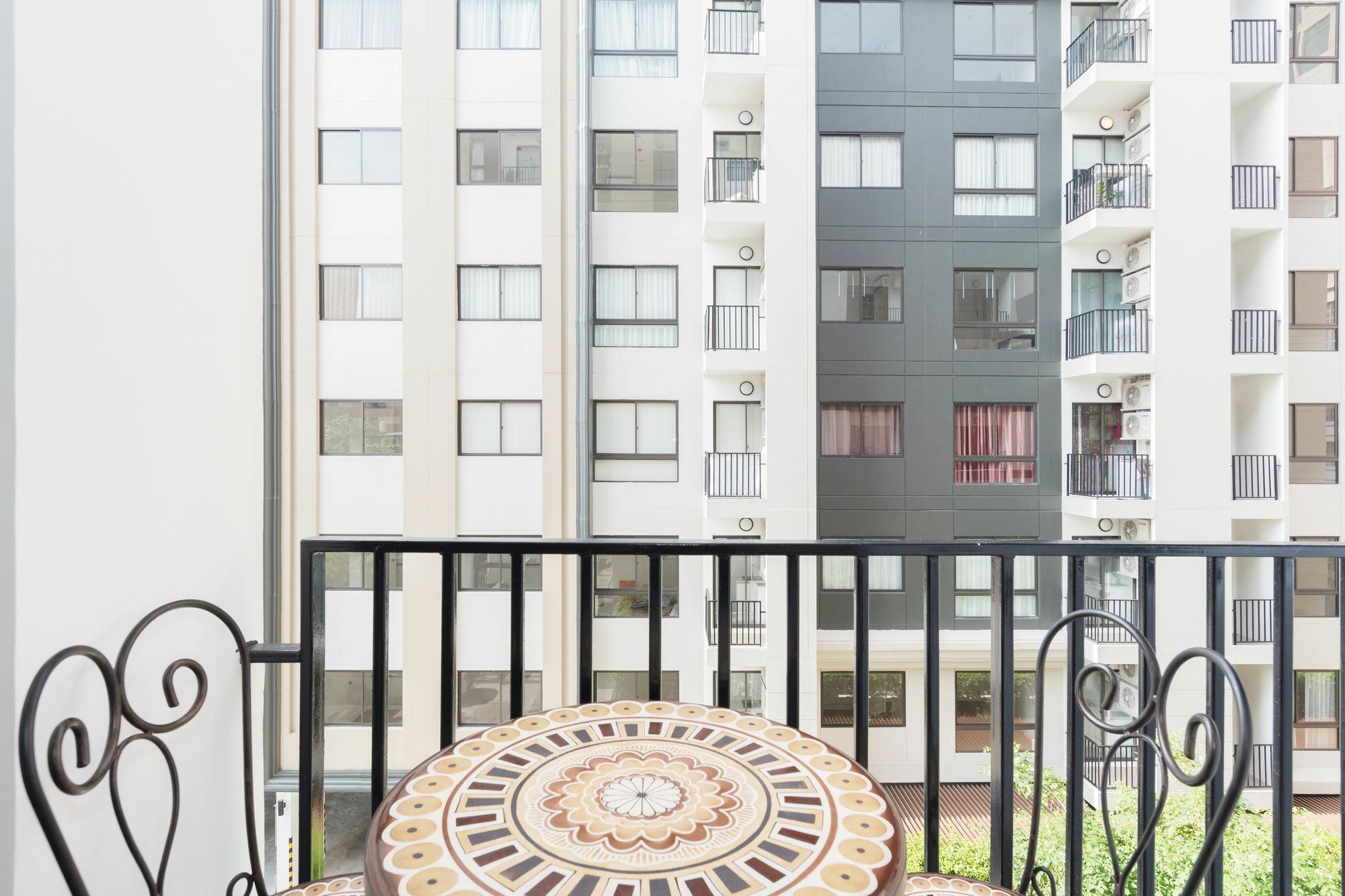 The Nest Sukhumvit 22 By Favstay Bangkok Exteriör bild